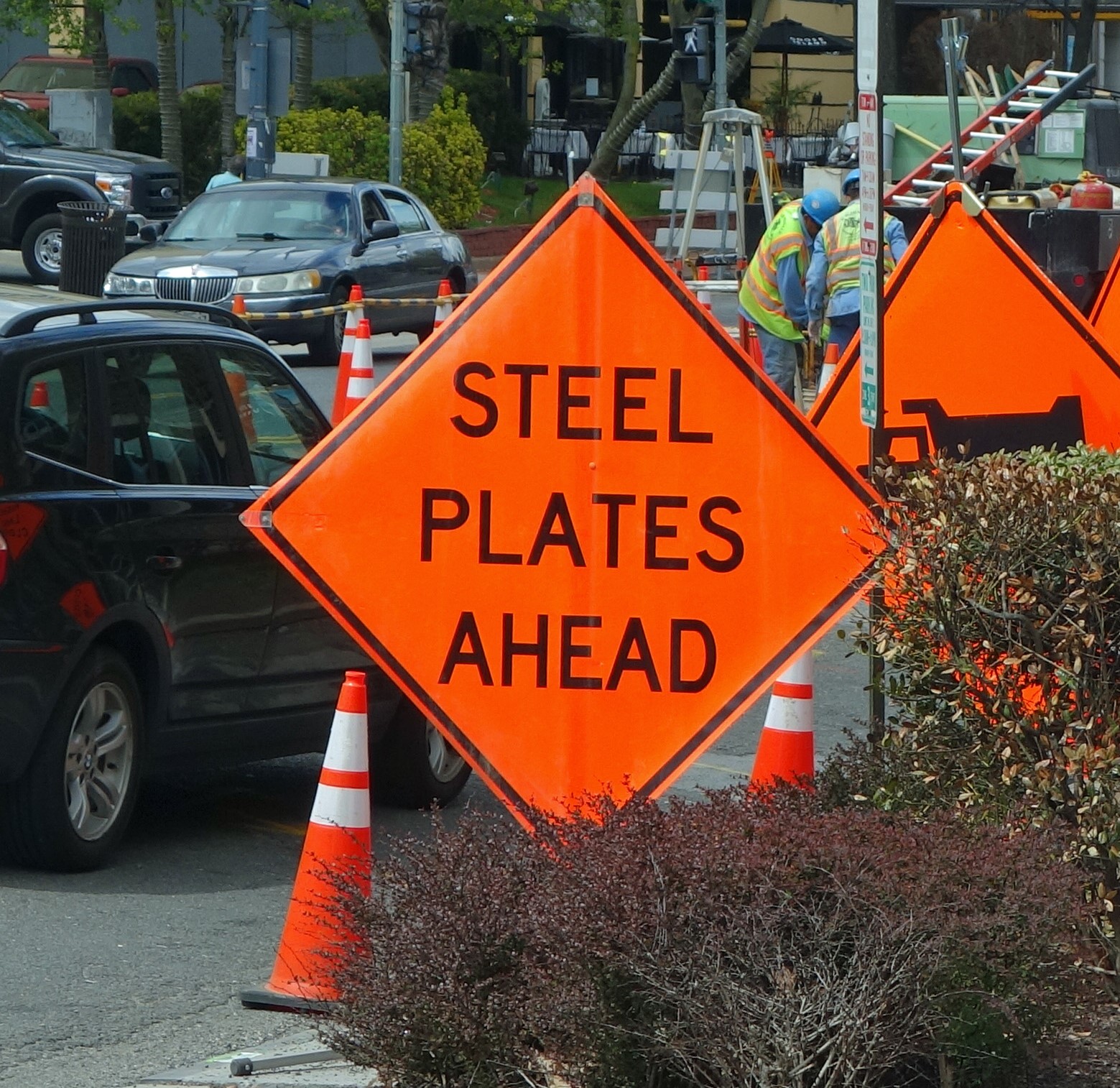 signs-road-works-conn-ave-0a